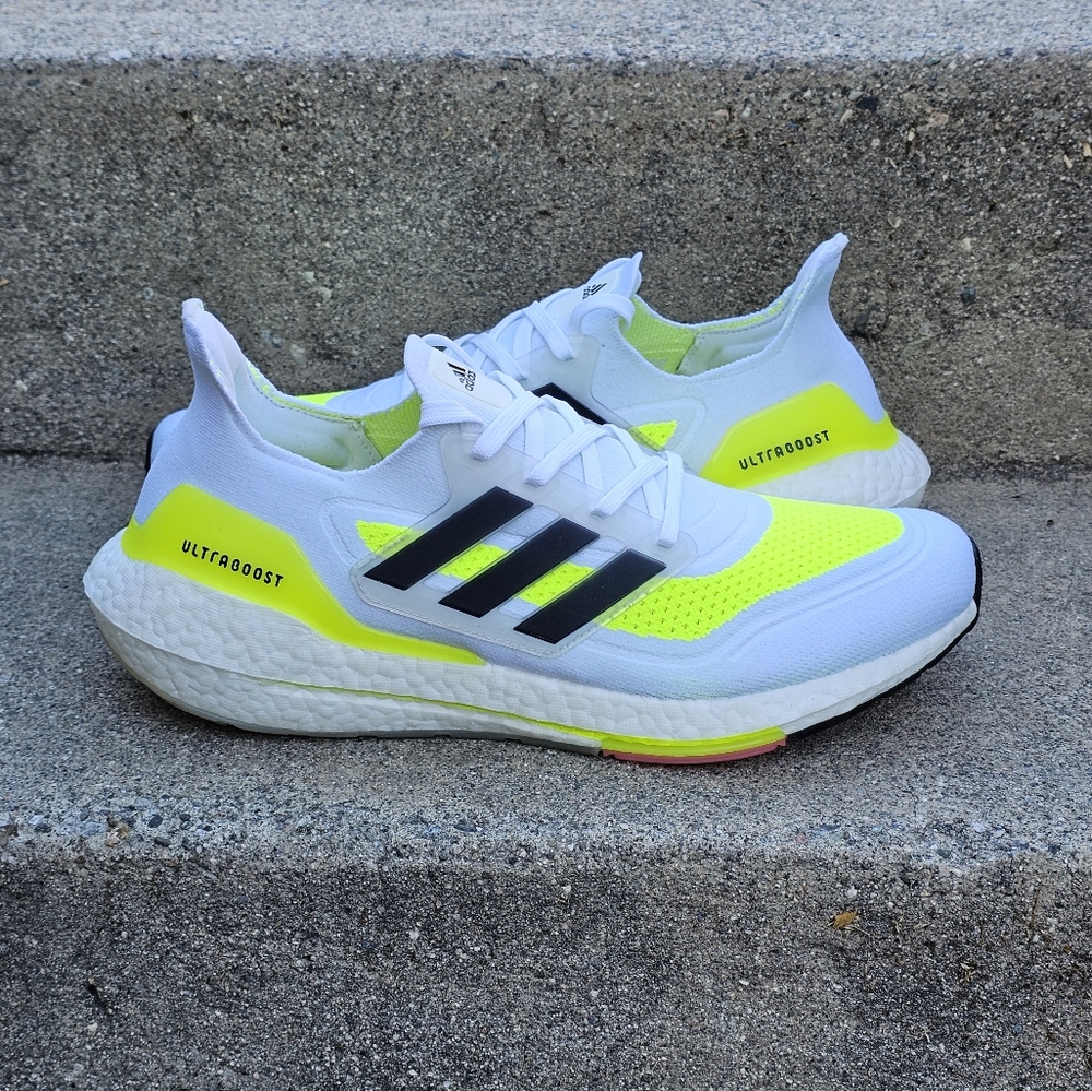 ADIDAS ULTRABOOST 21